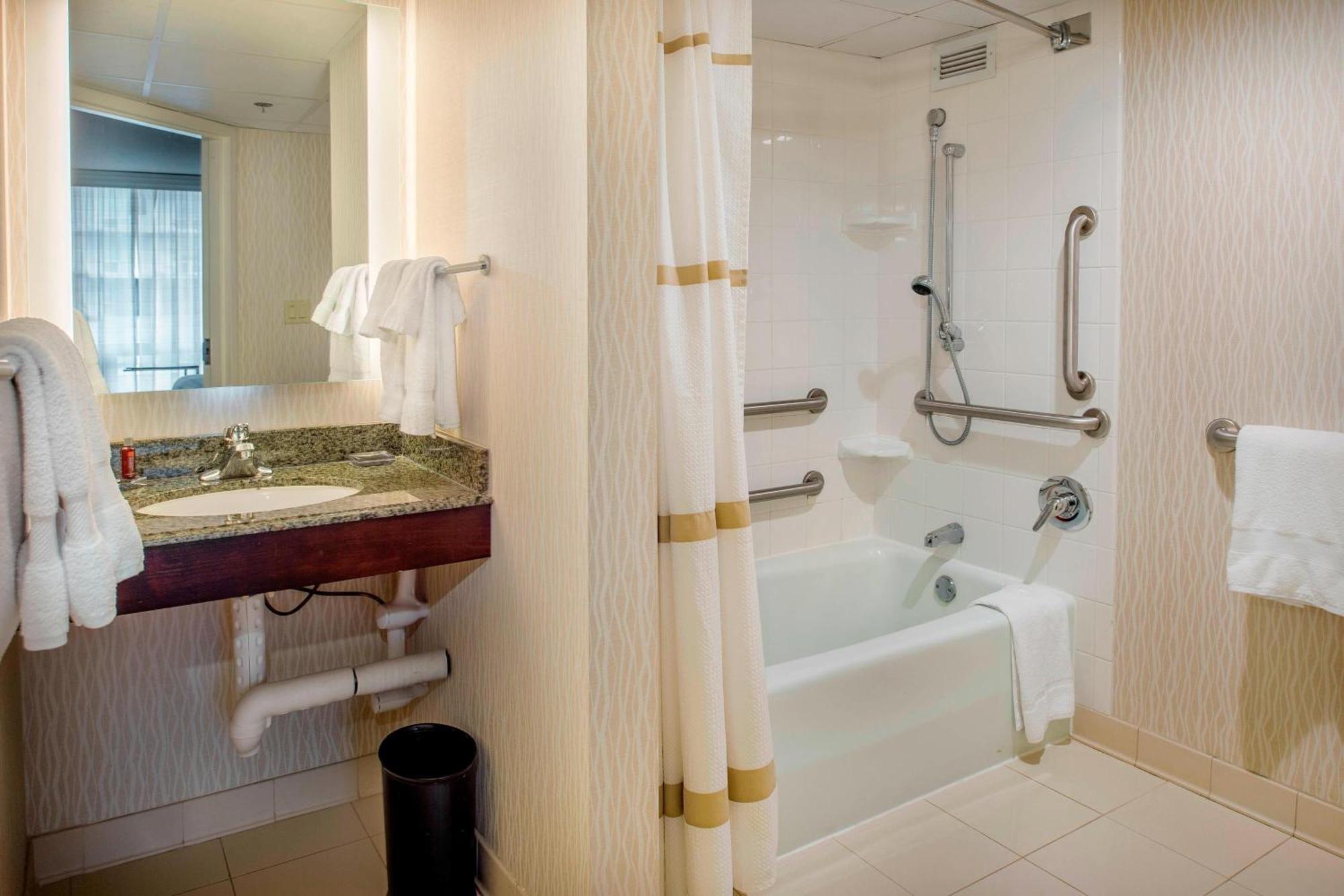 Marriott St. Louis Airport Hotell Edmundson Exteriör bild