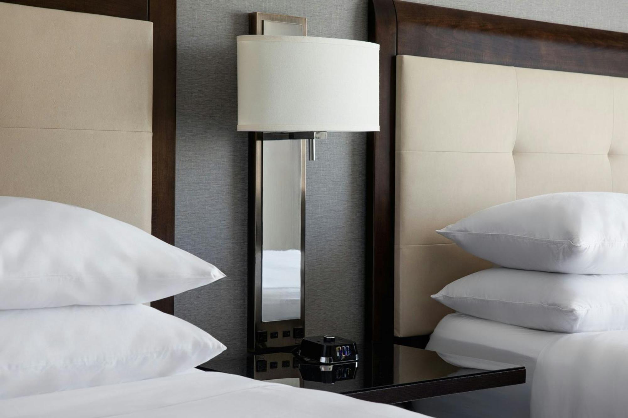 Marriott St. Louis Airport Hotell Edmundson Exteriör bild