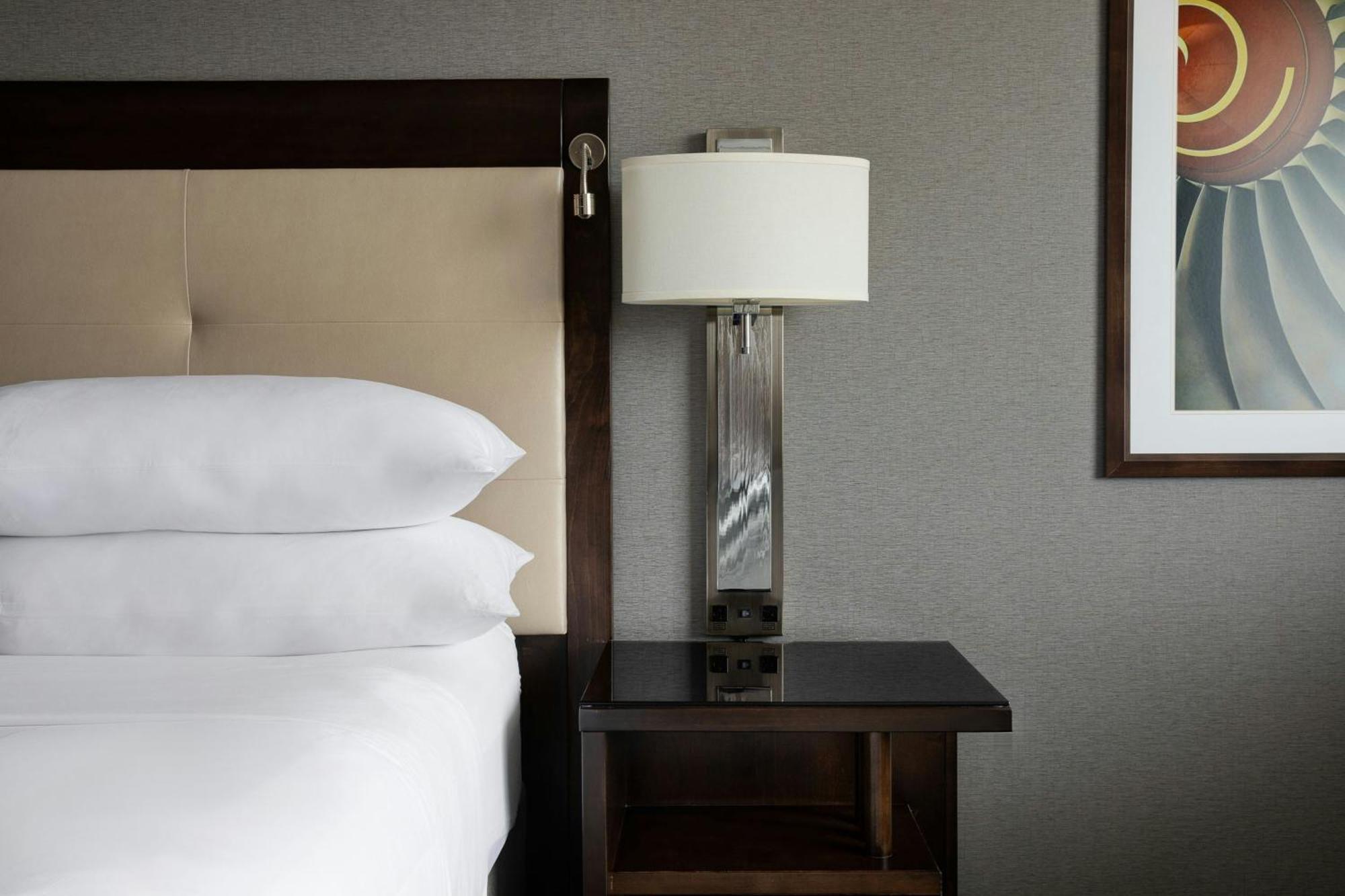 Marriott St. Louis Airport Hotell Edmundson Exteriör bild