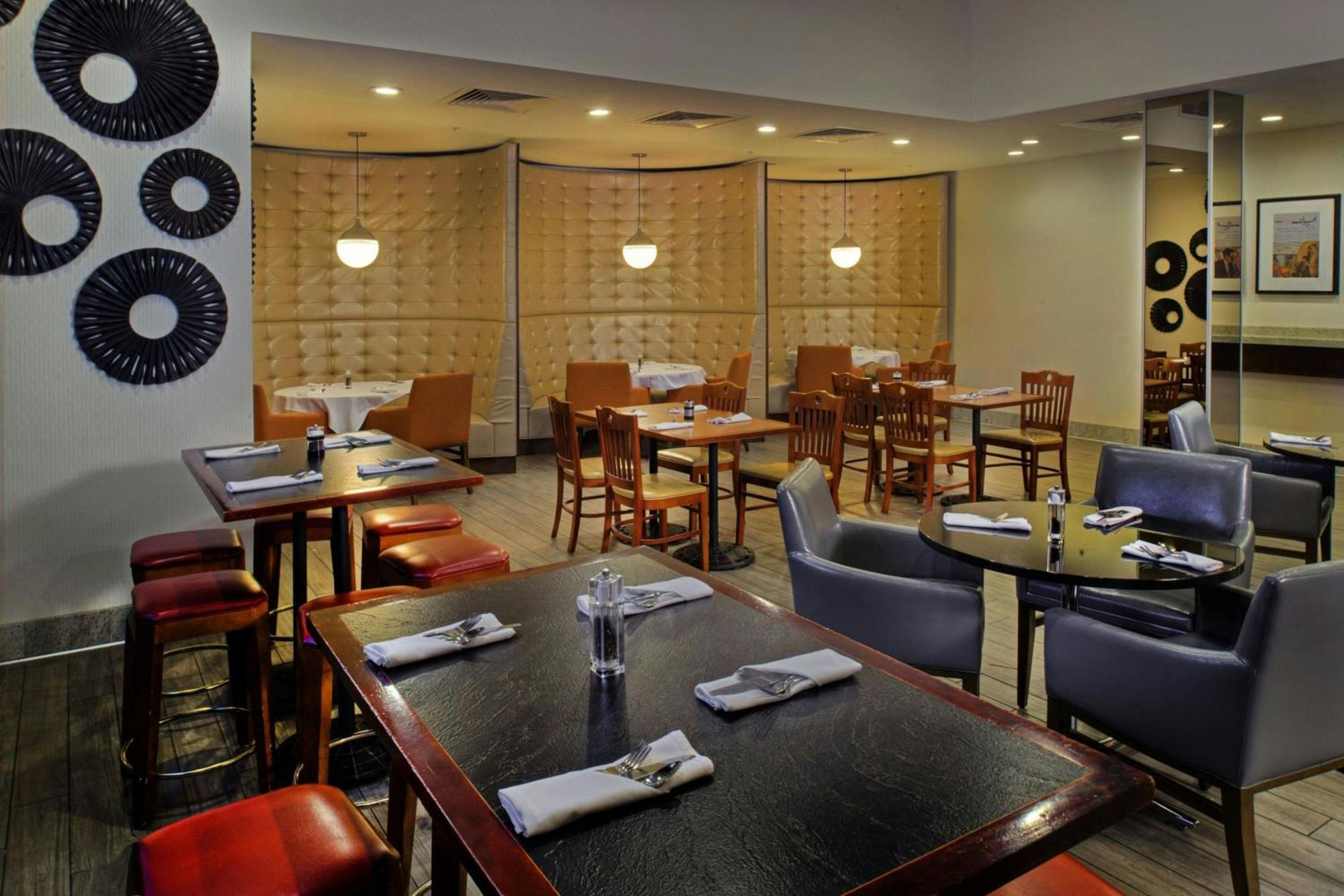 Marriott St. Louis Airport Hotell Edmundson Exteriör bild